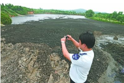 非法傾倒9000余噸污泥，造成環(huán)境損害471.97萬元！最高檢通報來了